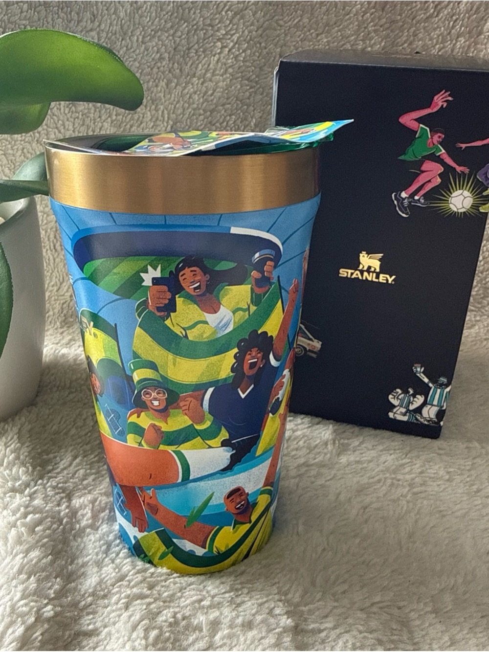 Stanley Fútbol Artist Collection Tumbler | 16 OZ Brazil - NEW